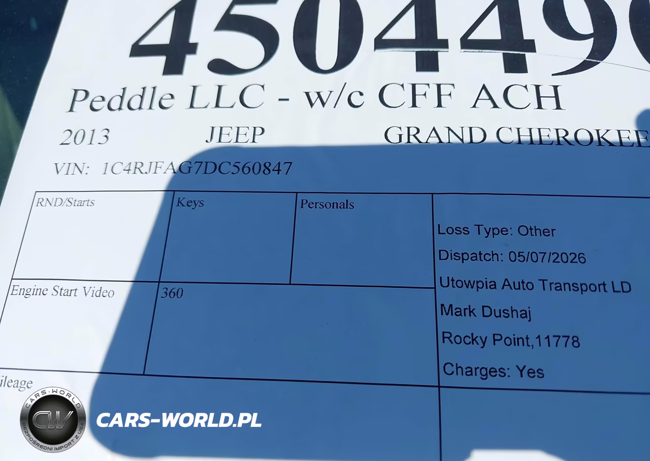 2013 Jeep Grand Cherokee Laredo VIN:1C4RJFAG7DC560847 - 17