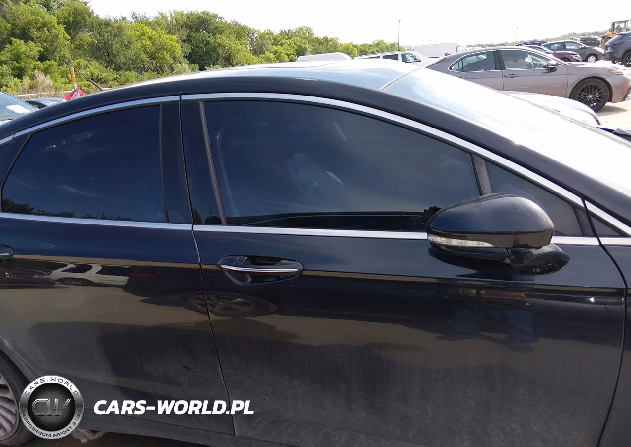 2016 Ford Fusion Titanium VIN:3FA6P0K91GR400893 - 13