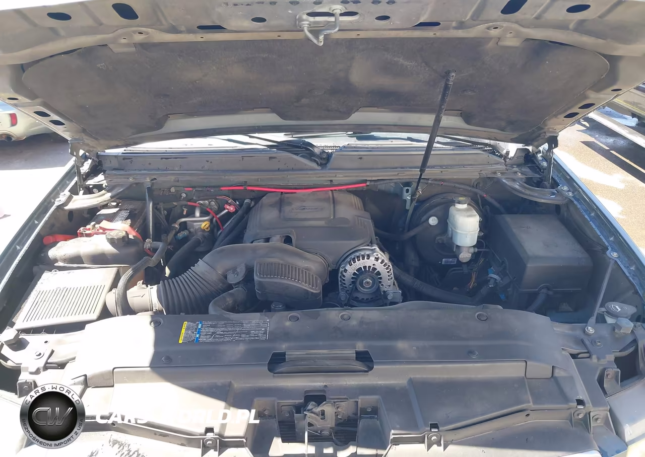 2008 Chevrolet Tahoe Ls VIN:1GNFC13C88R161627 - 10