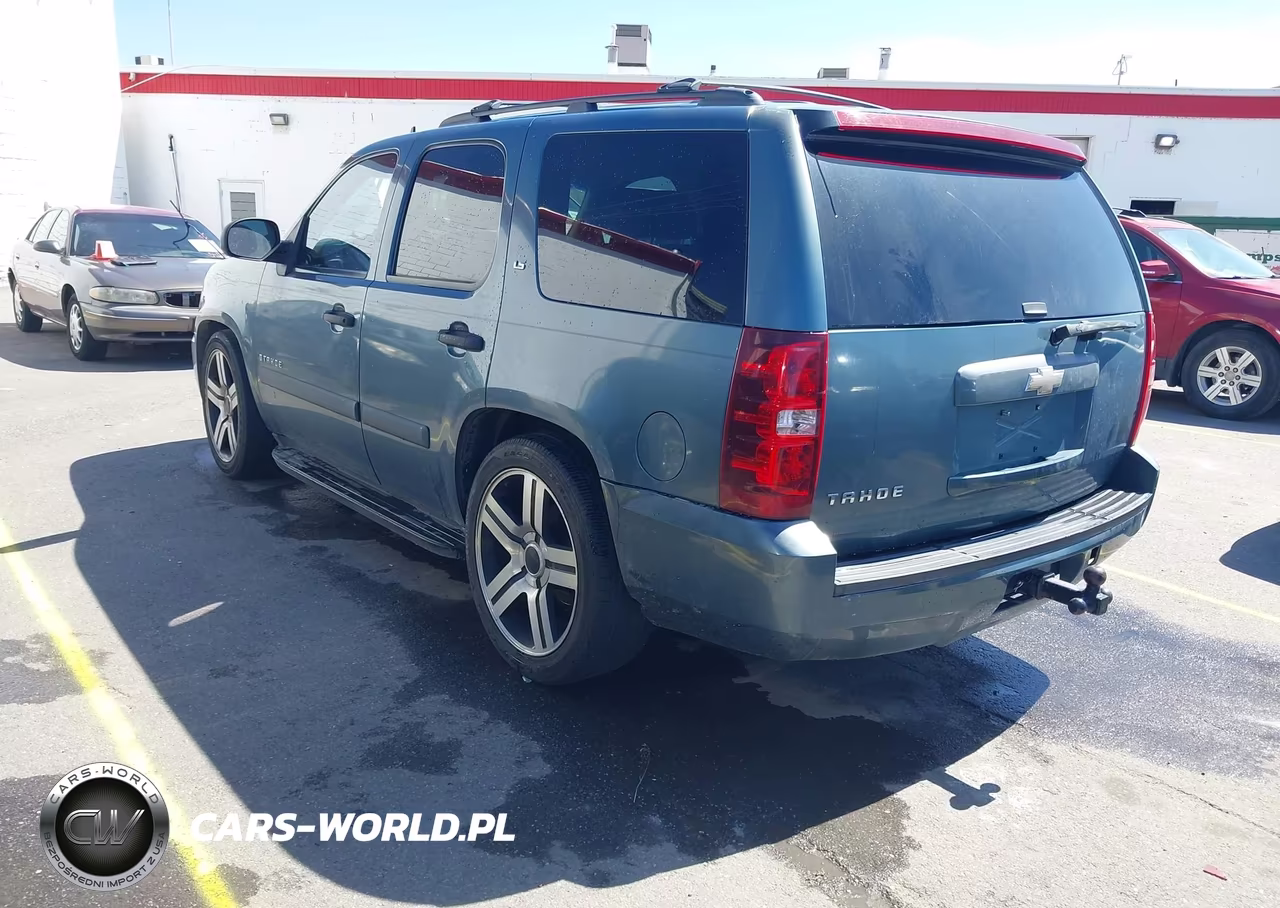 2008 Chevrolet Tahoe Ls VIN:1GNFC13C88R161627 - 3
