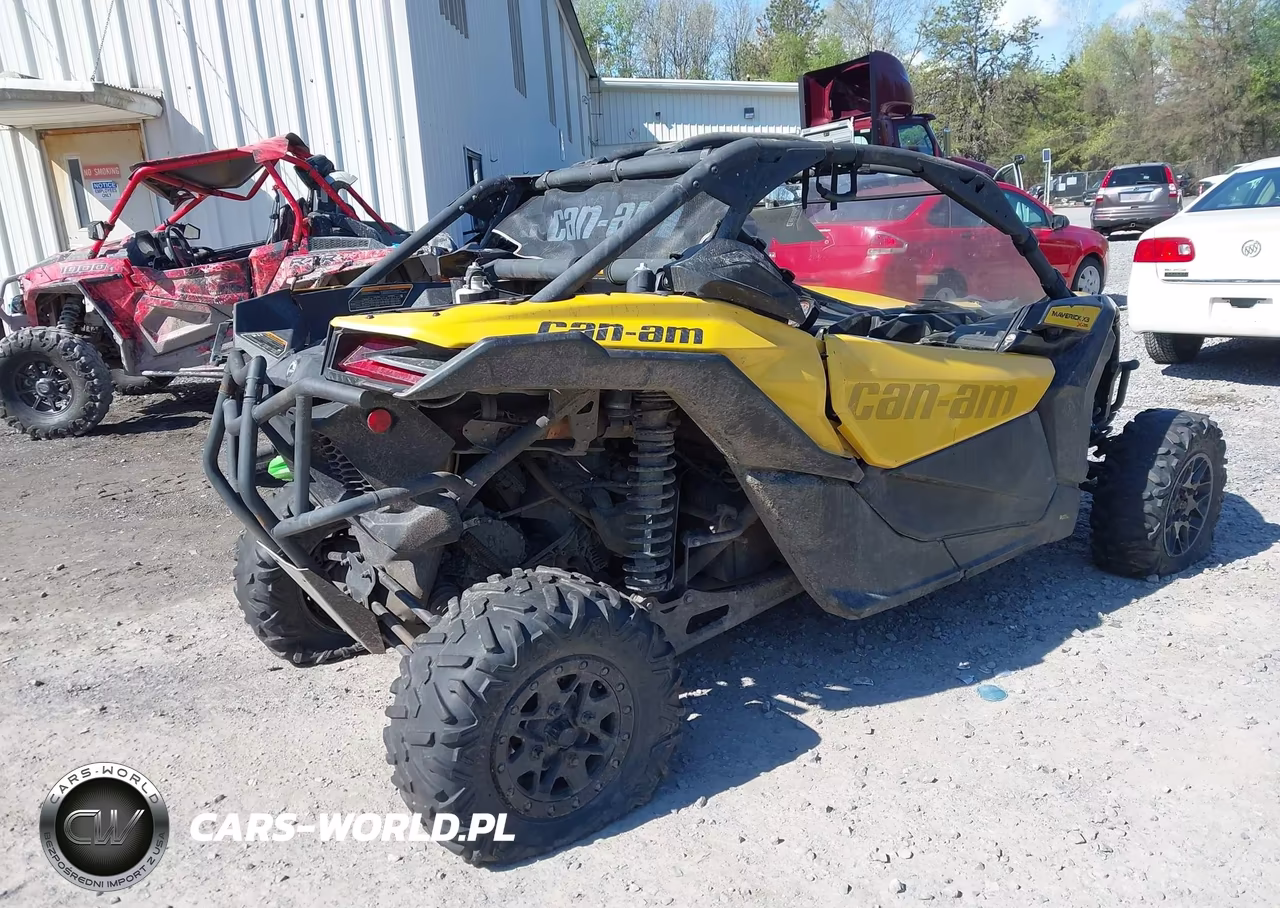 2017 Can-Am Maverick X3 X Ds Turbo R VIN:3JBVDAW20HK000838 - 4