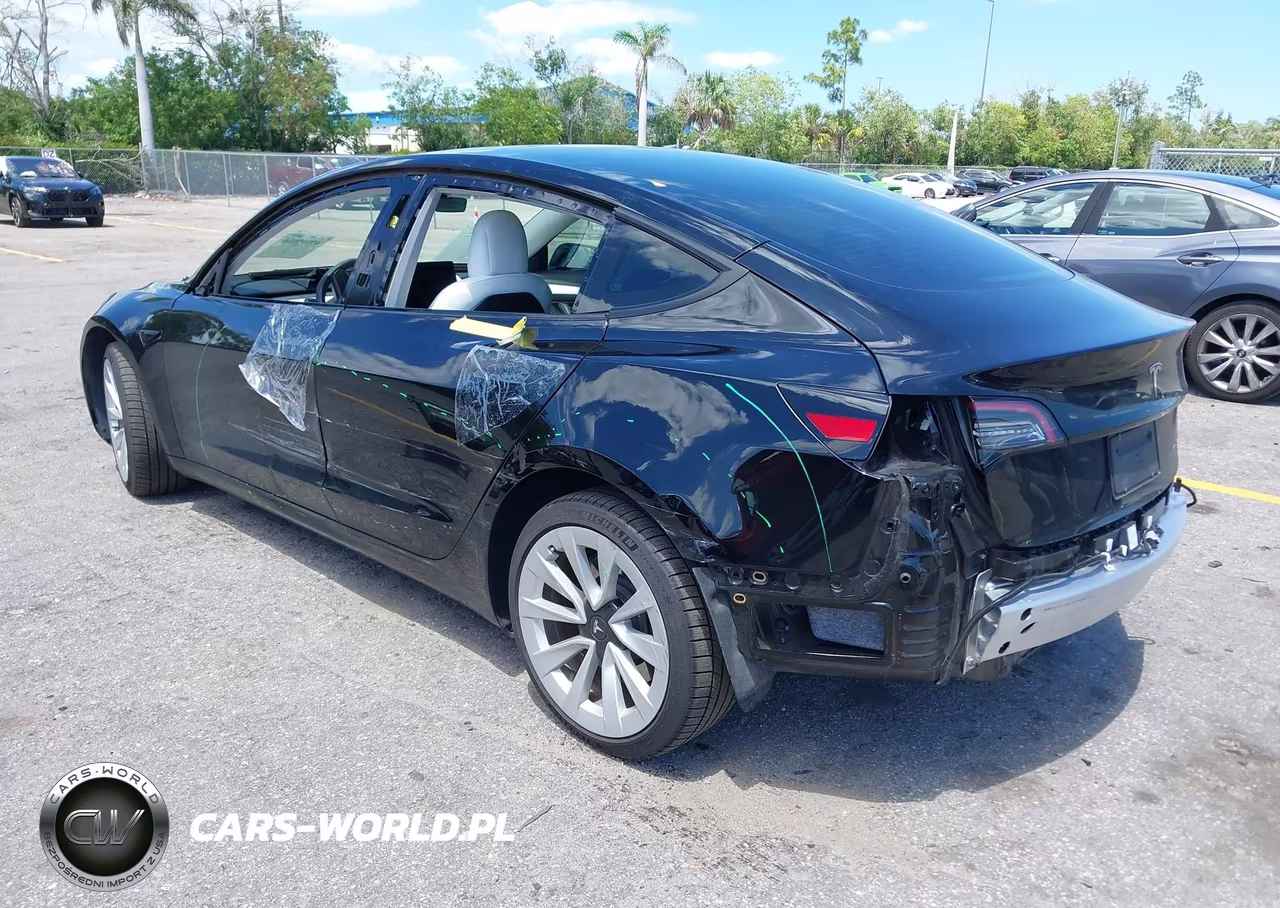2022 Tesla Model 3 Long Range Dual Motor All-Wheel Drive – zdjęcie 1 z 17