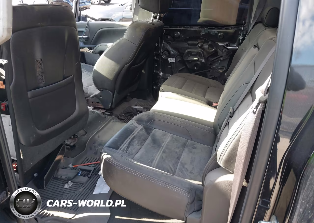 2015 GMC Sierra 2500Hd Denali VIN:1GT120E88FF151090 - 8
