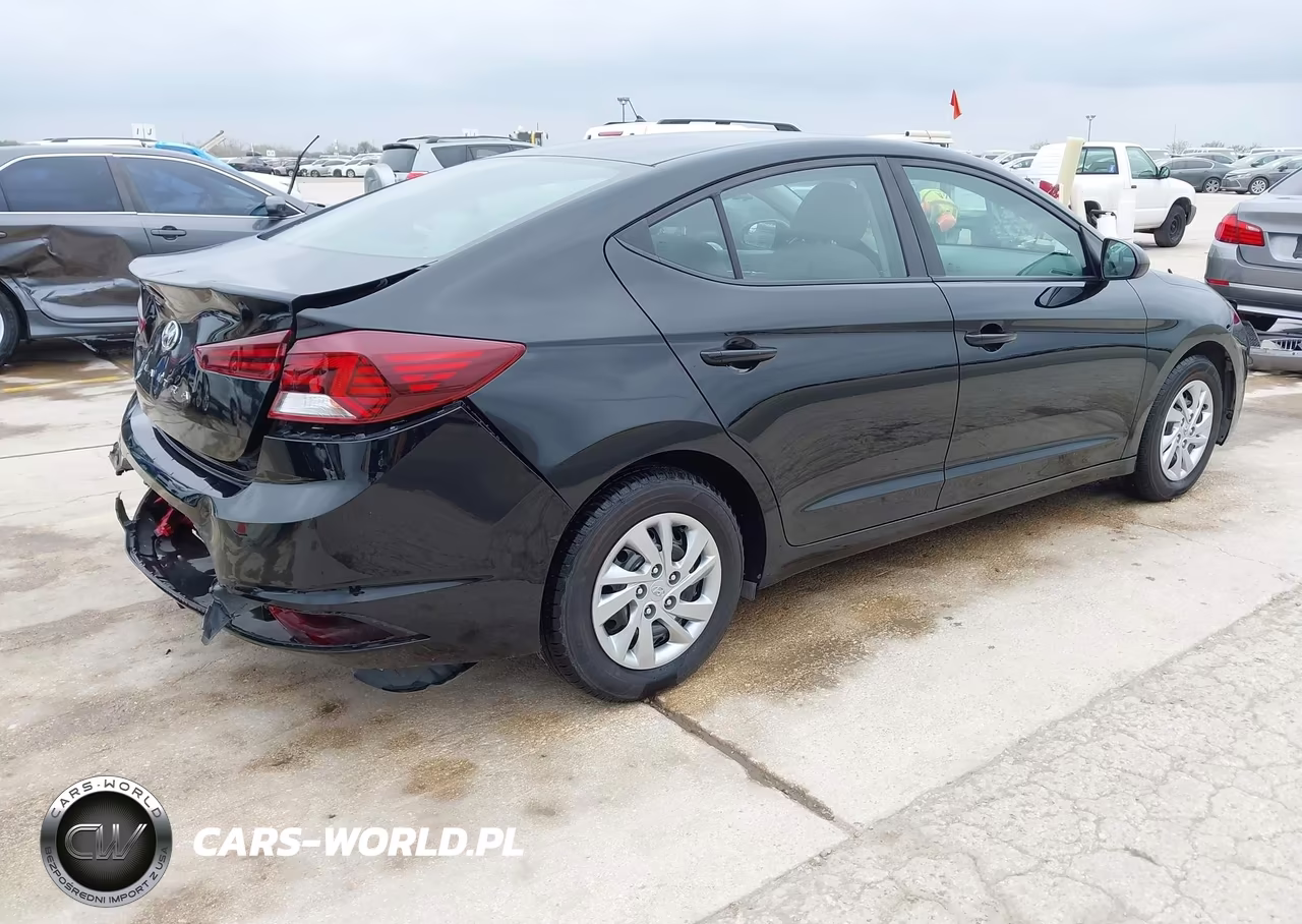 2019 Hyundai Elantra Se VIN:KMHD74LFXKU757791 - 4