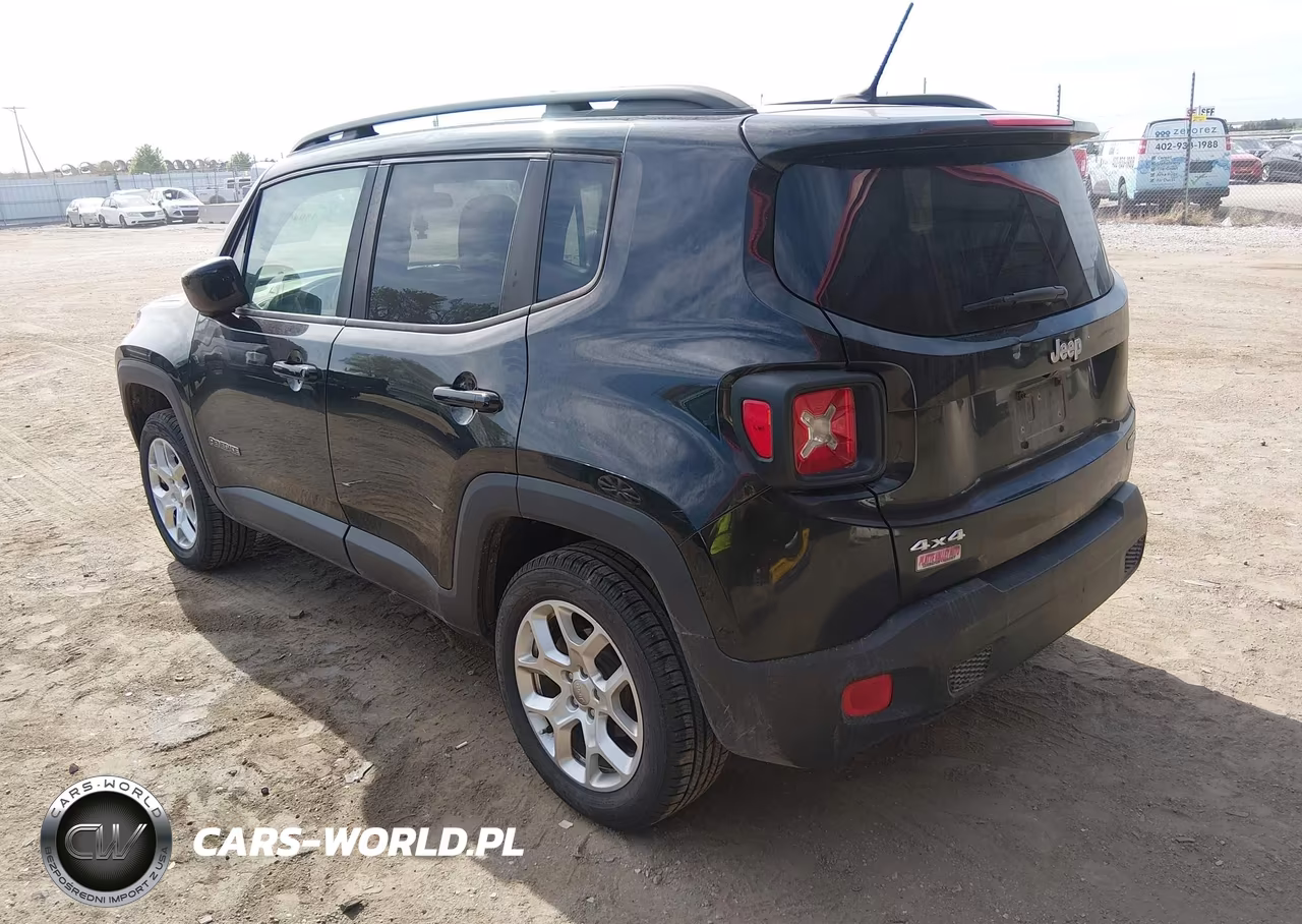 2017 Jeep Renegade Latitude 4X4 VIN:ZACCJBBB1HPF41360 - 3