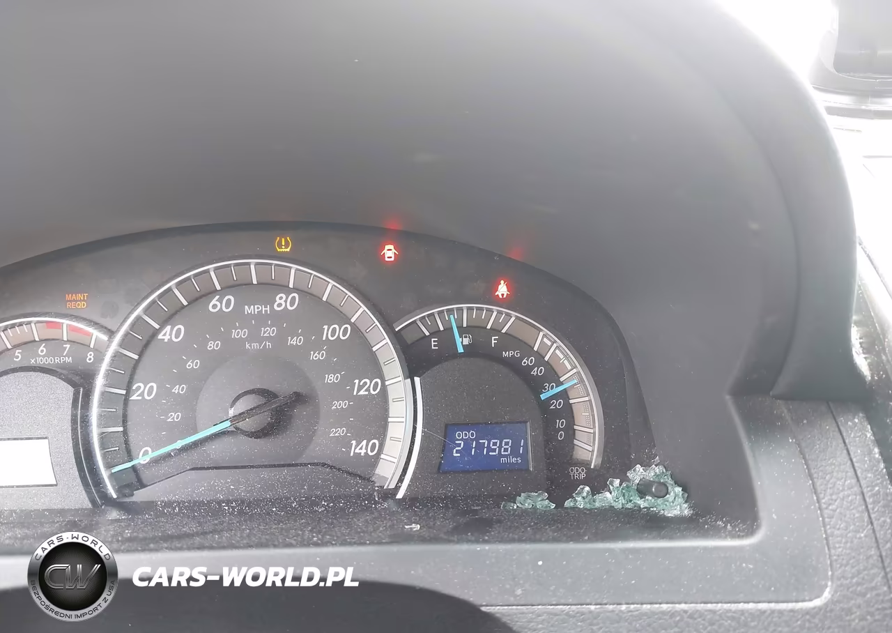 2013 Toyota Camry Se VIN:4T1BF1FK4DU681828 - 15