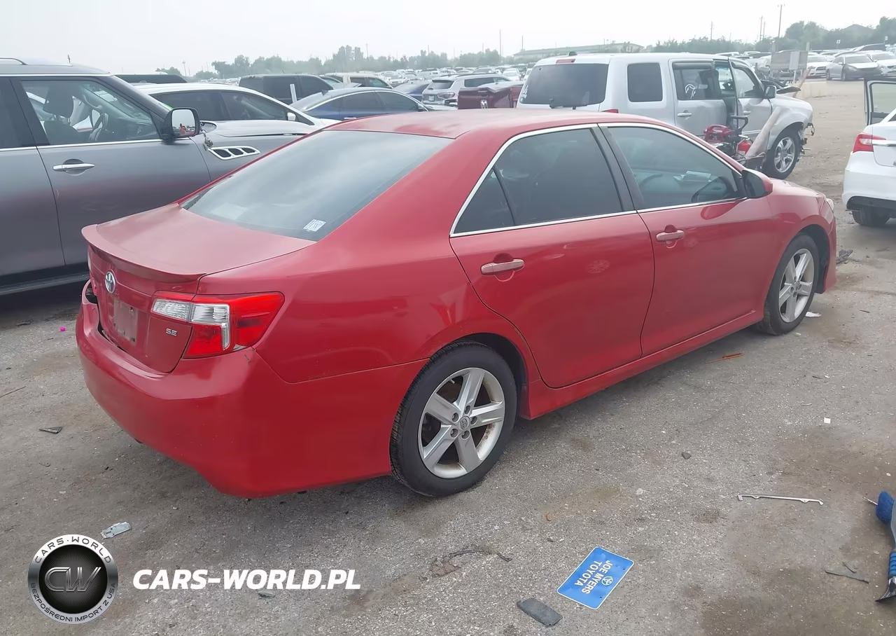 2013 Toyota Camry Se VIN:4T1BF1FK4DU681828 - 4
