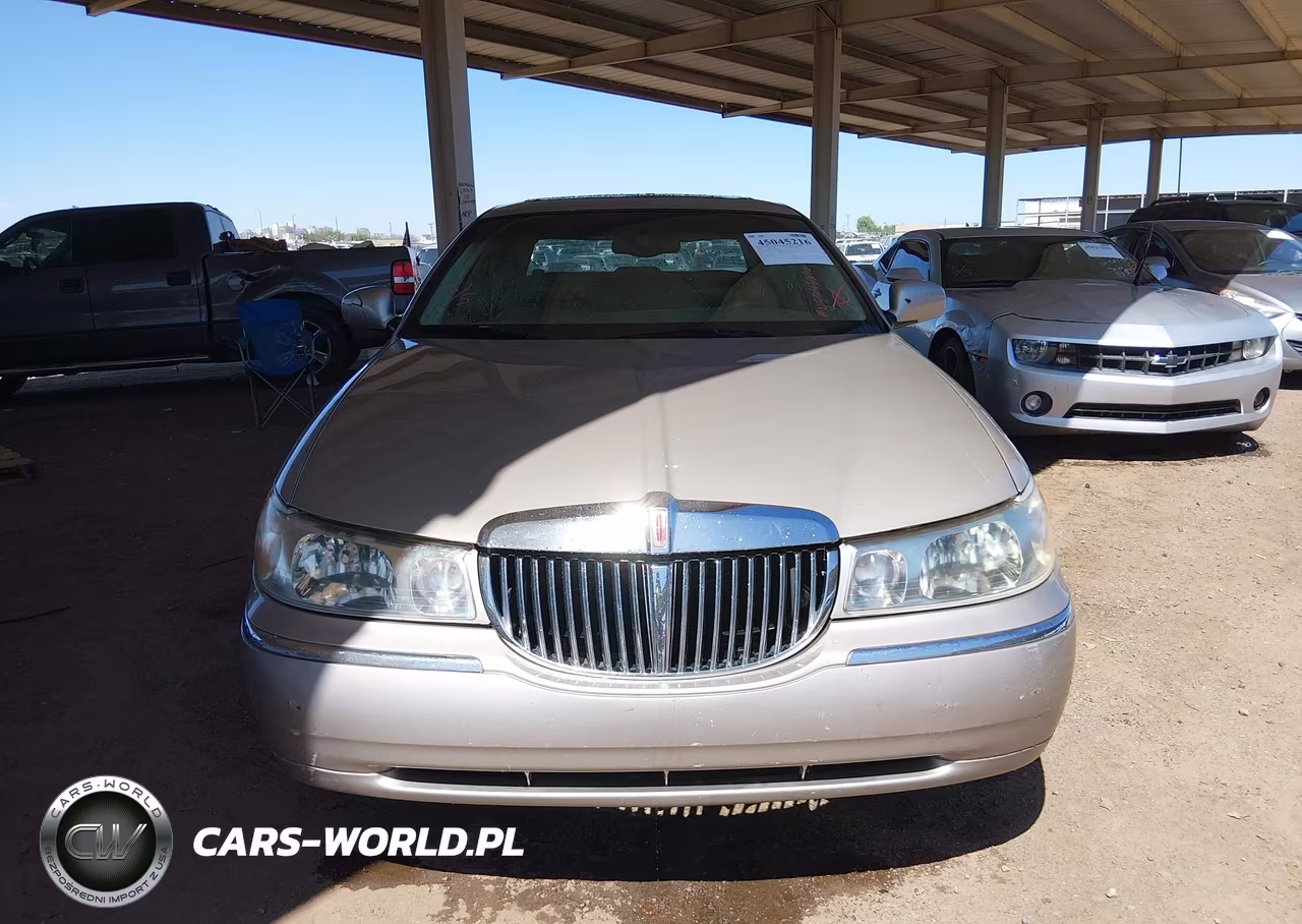 2000 Lincoln Town Car Executive VIN:1LNHM81WXYY918811 - 6