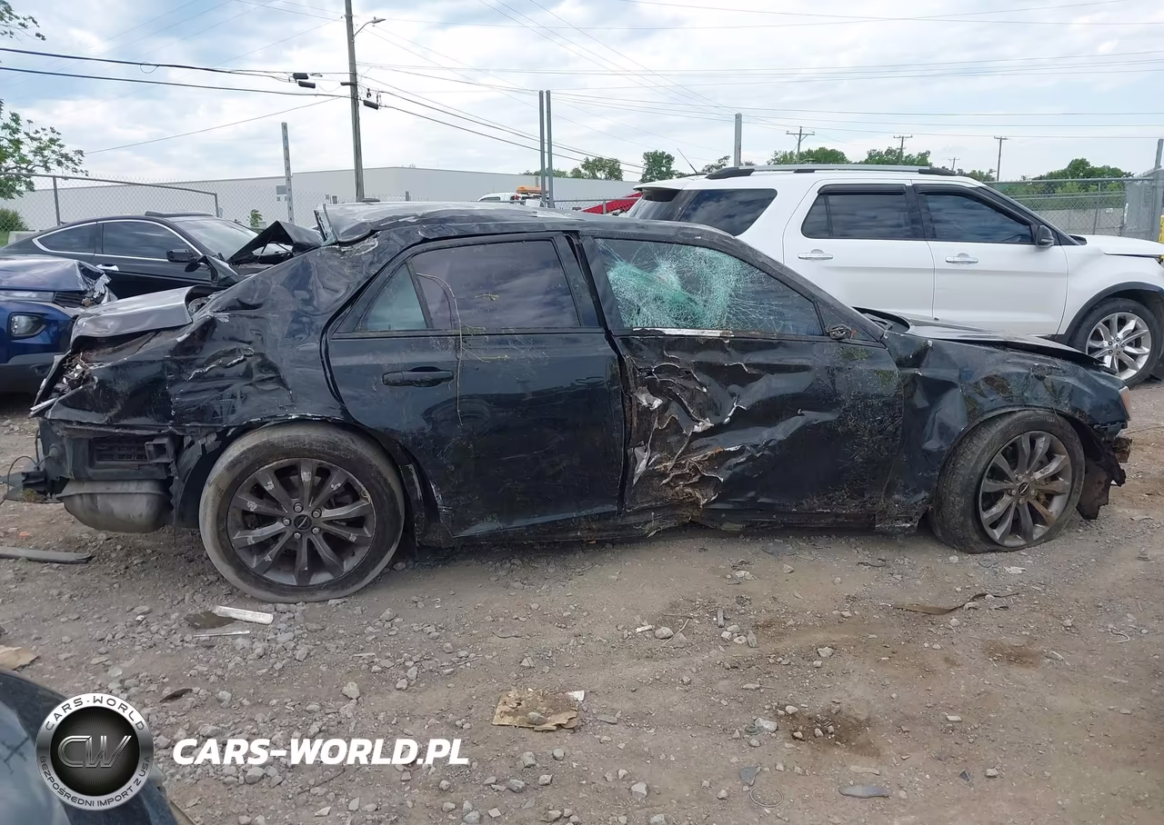 2014 Chrysler 300 300S VIN:2C3CCAGG4EH238969 - 13