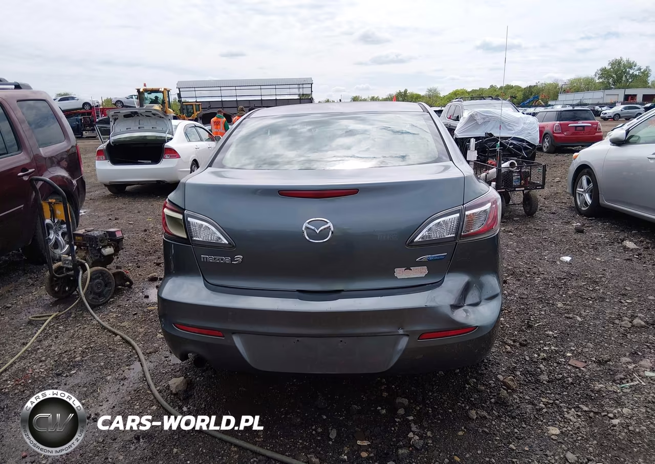 2013 Mazda Mazda3 I Sport VIN:JM1BL1UP0D1756392 - 16