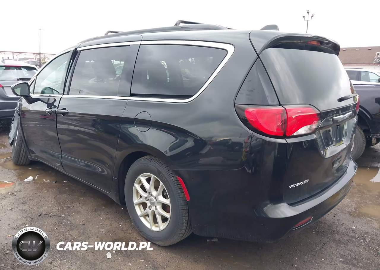 2020 Chrysler Voyager Lxi VIN:2C4RC1DG2LR195833 - 3