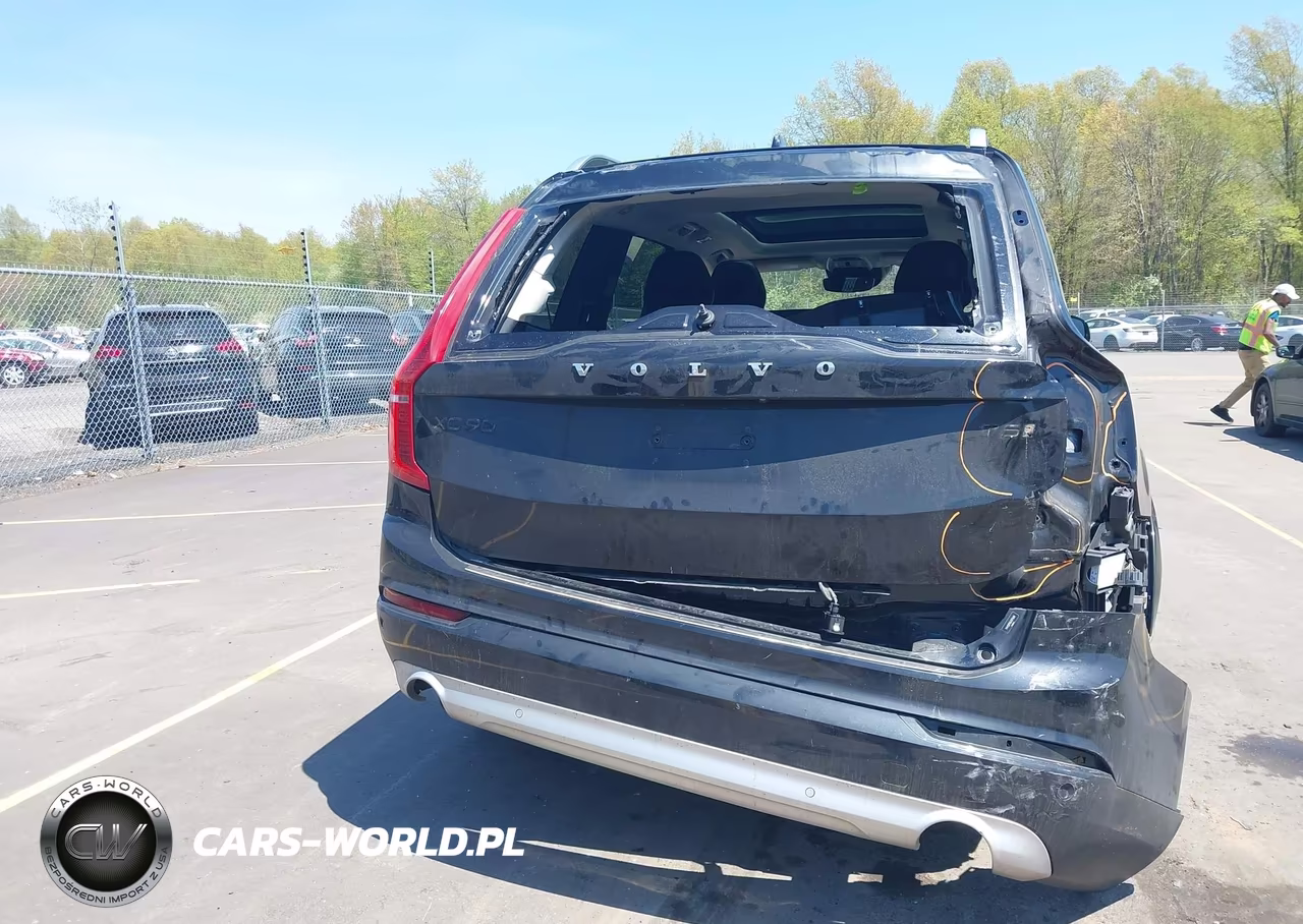 2018 Volvo Xc90 T5 Momentum VIN:YV4102PK8J1375408 - 16