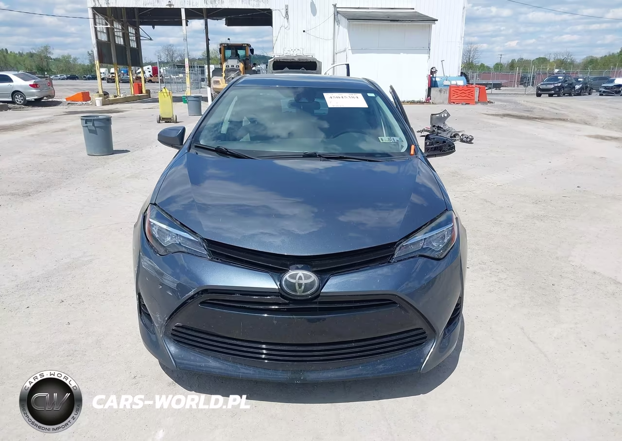 2017 Toyota Corolla Le VIN:2T1BURHEXHC859390 - 12
