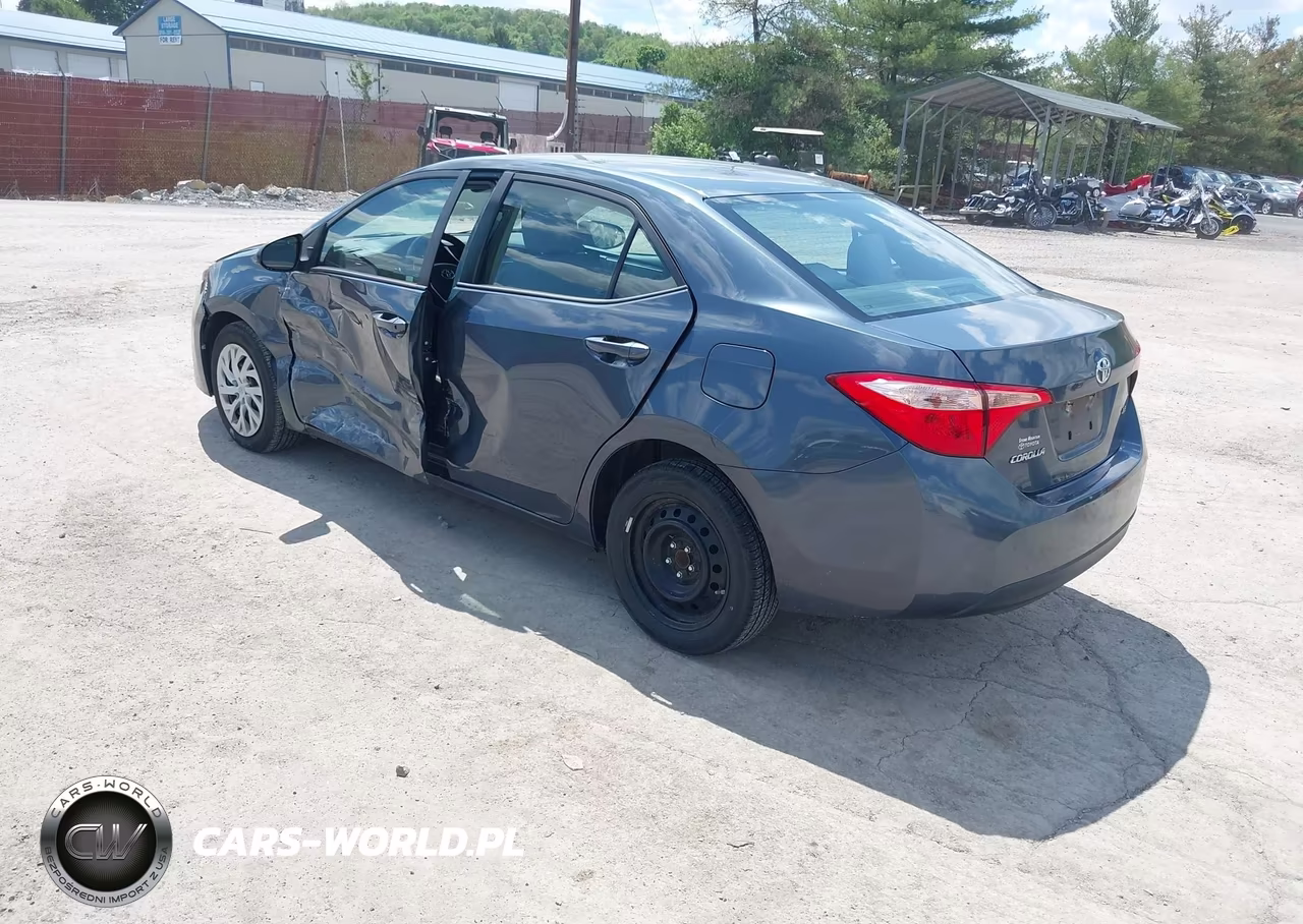 2017 Toyota Corolla Le VIN:2T1BURHEXHC859390 - 3