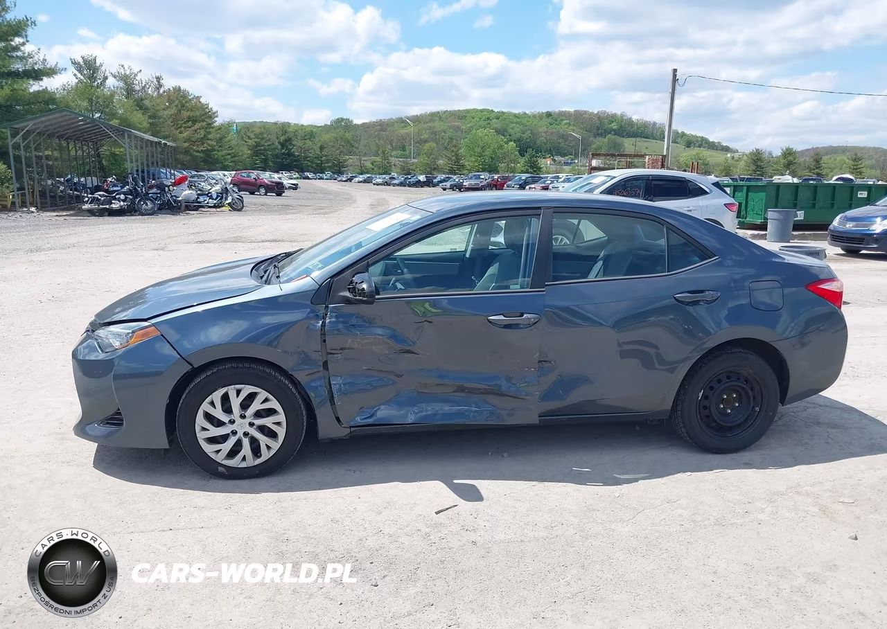 2017 Toyota Corolla Le VIN:2T1BURHEXHC859390 - 6