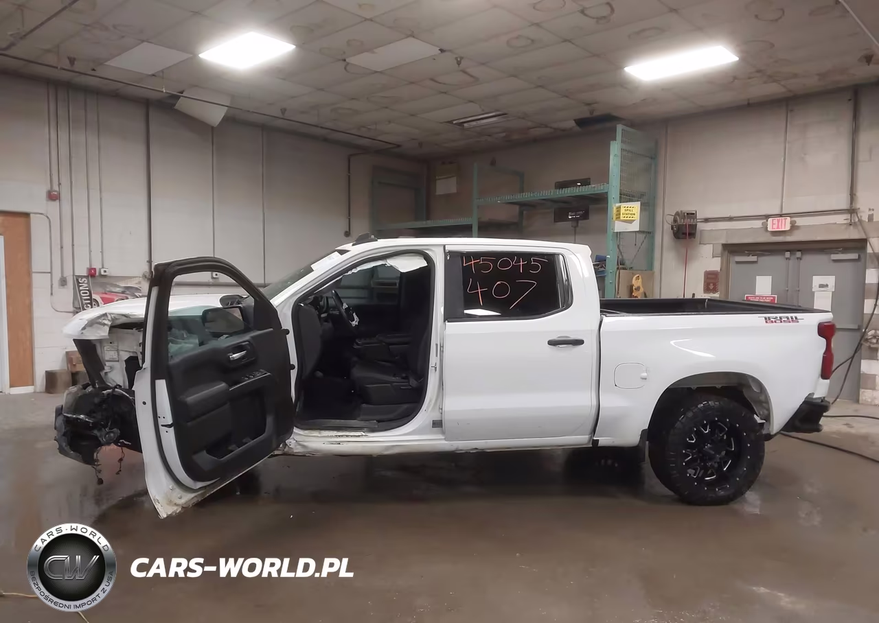 2019 Chevrolet Silverado 1500 Custom Trail Boss VIN:3GCPYCEFXKG181032 - 14