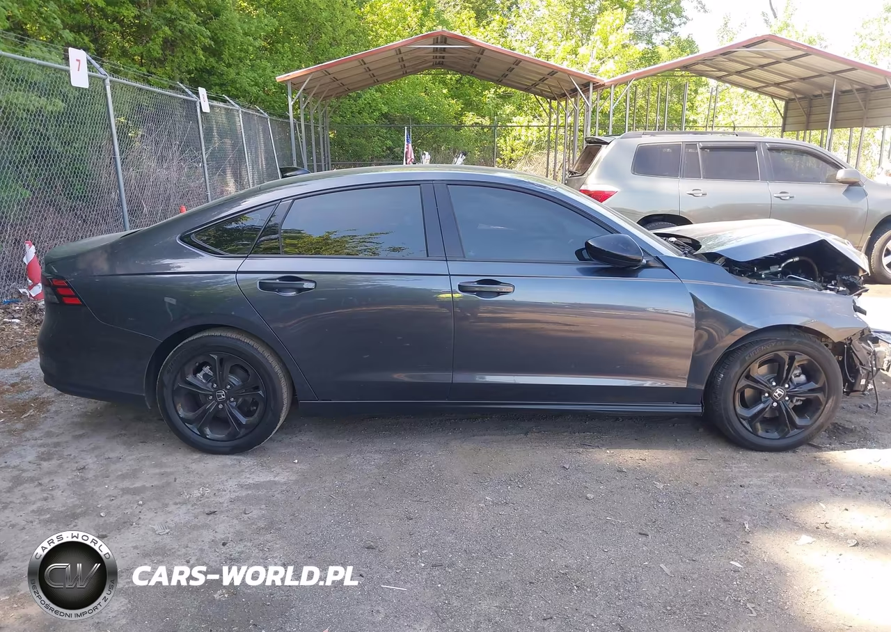 2025 Honda Accord Se VIN:1HGCY1F40SA073728 - 13