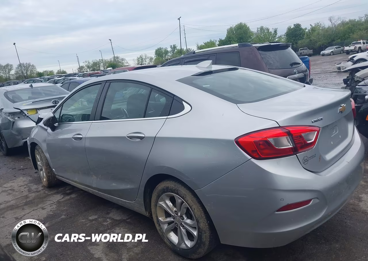 2019 Chevrolet Cruze Lt VIN:1G1BE5SM8K7102303 - 13
