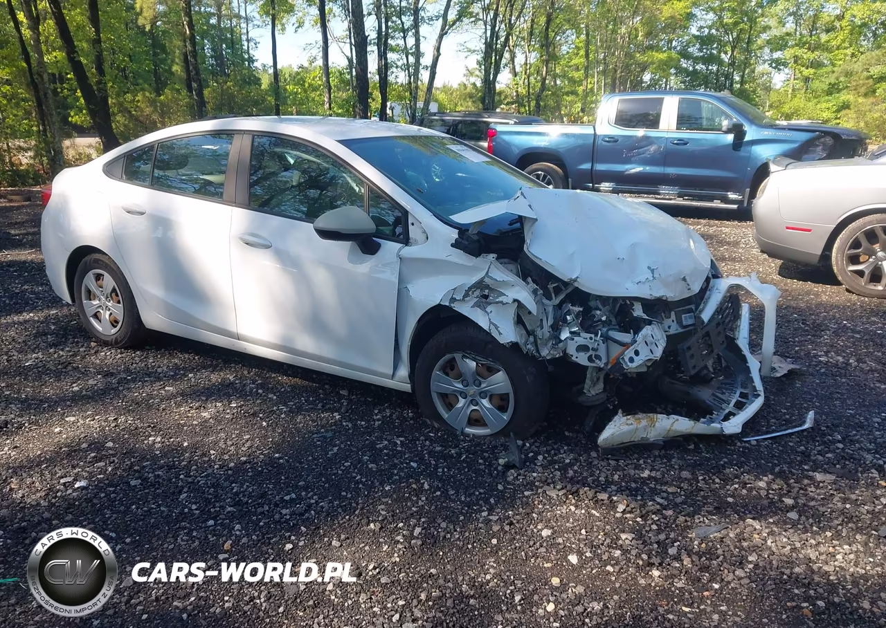 2017 Chevrolet Cruze Ls Auto – zdjęcie 1 z 16