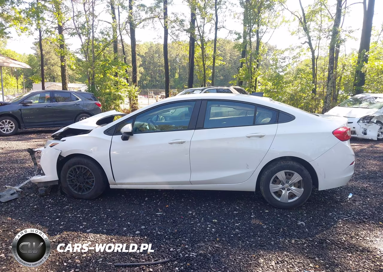 2017 Chevrolet Cruze Ls Auto VIN:1G1BC5SM2H7107575 - 14