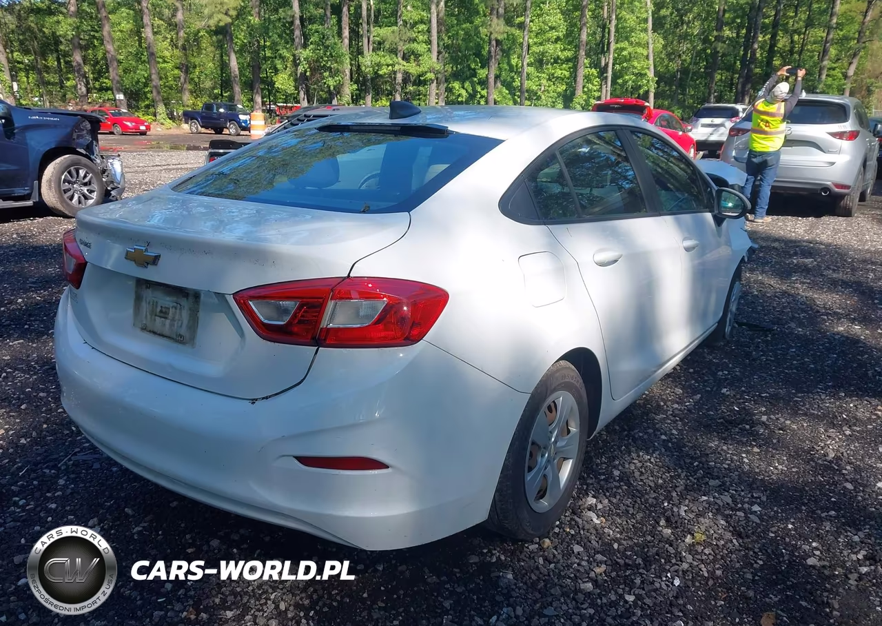 2017 Chevrolet Cruze Ls Auto VIN:1G1BC5SM2H7107575 - 4