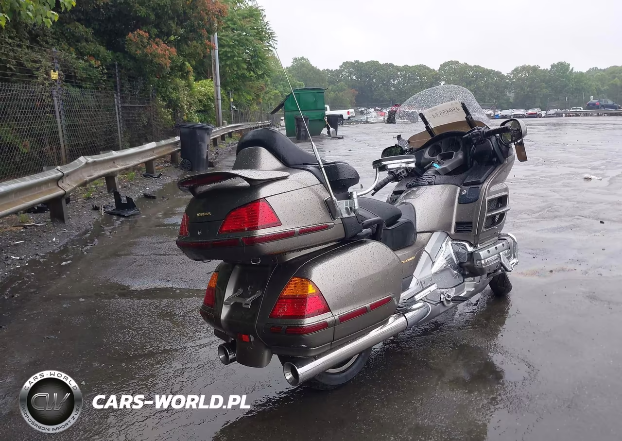 2004 Honda Gl1800 VIN:1HFSC47094A302566 - 4