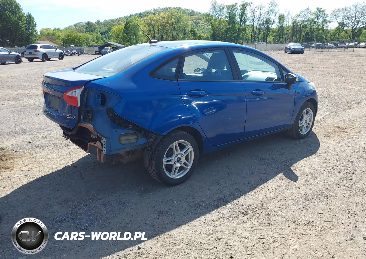 2018 Ford Fiesta Se VIN:3FADP4BJ0JM111775 - 4