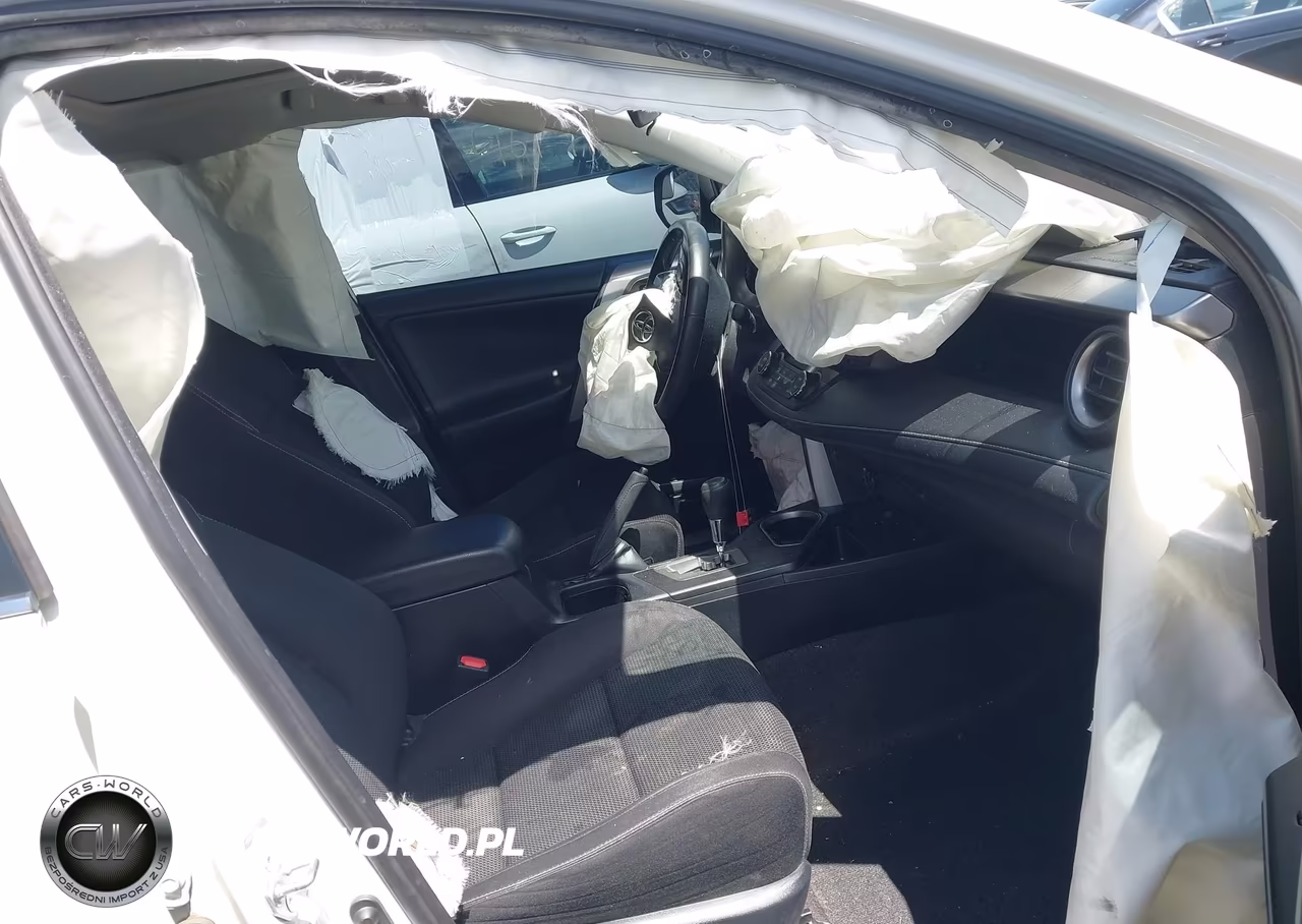 2017 Toyota Rav4 Xle VIN:JTMRFREV1HJ700503 - 5
