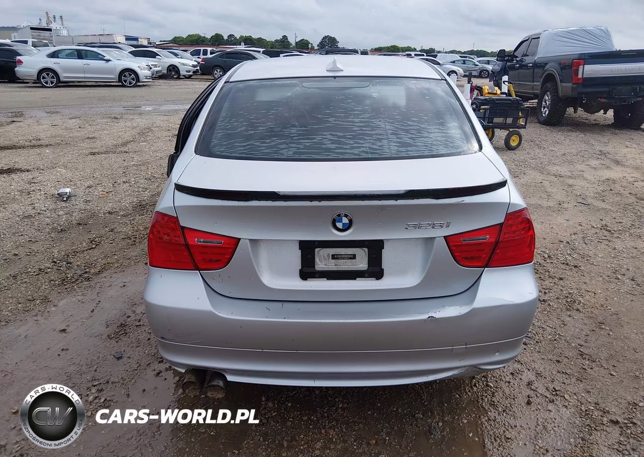 2011 BMW 328I VIN:WBAPH7C5XBE852205 - 15