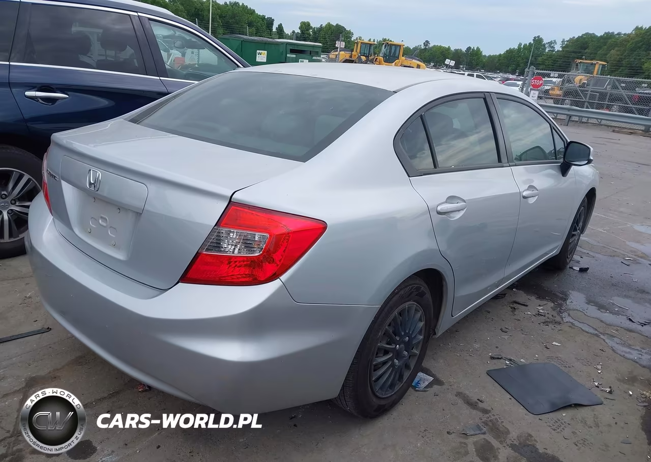2012 Honda Civic Lx VIN:2HGFB2F5XCH567997 - 4