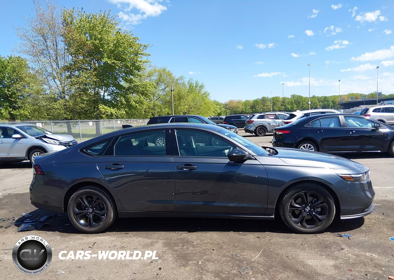 2025 Honda Accord Se VIN:1HGCY1F41SA037885 - 13