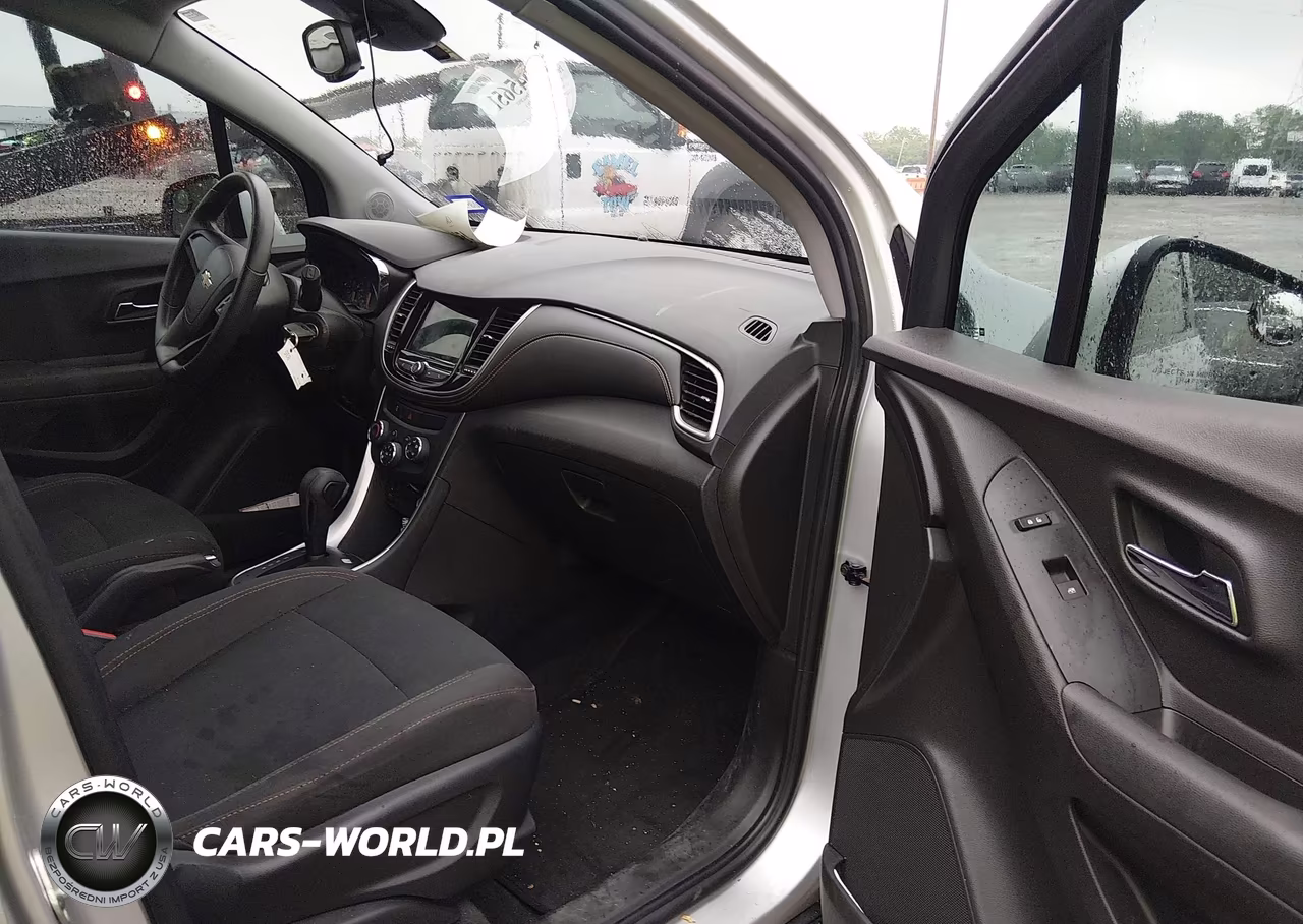 2018 Chevrolet Trax Ls VIN:3GNCJKSB9JL220754 - 5