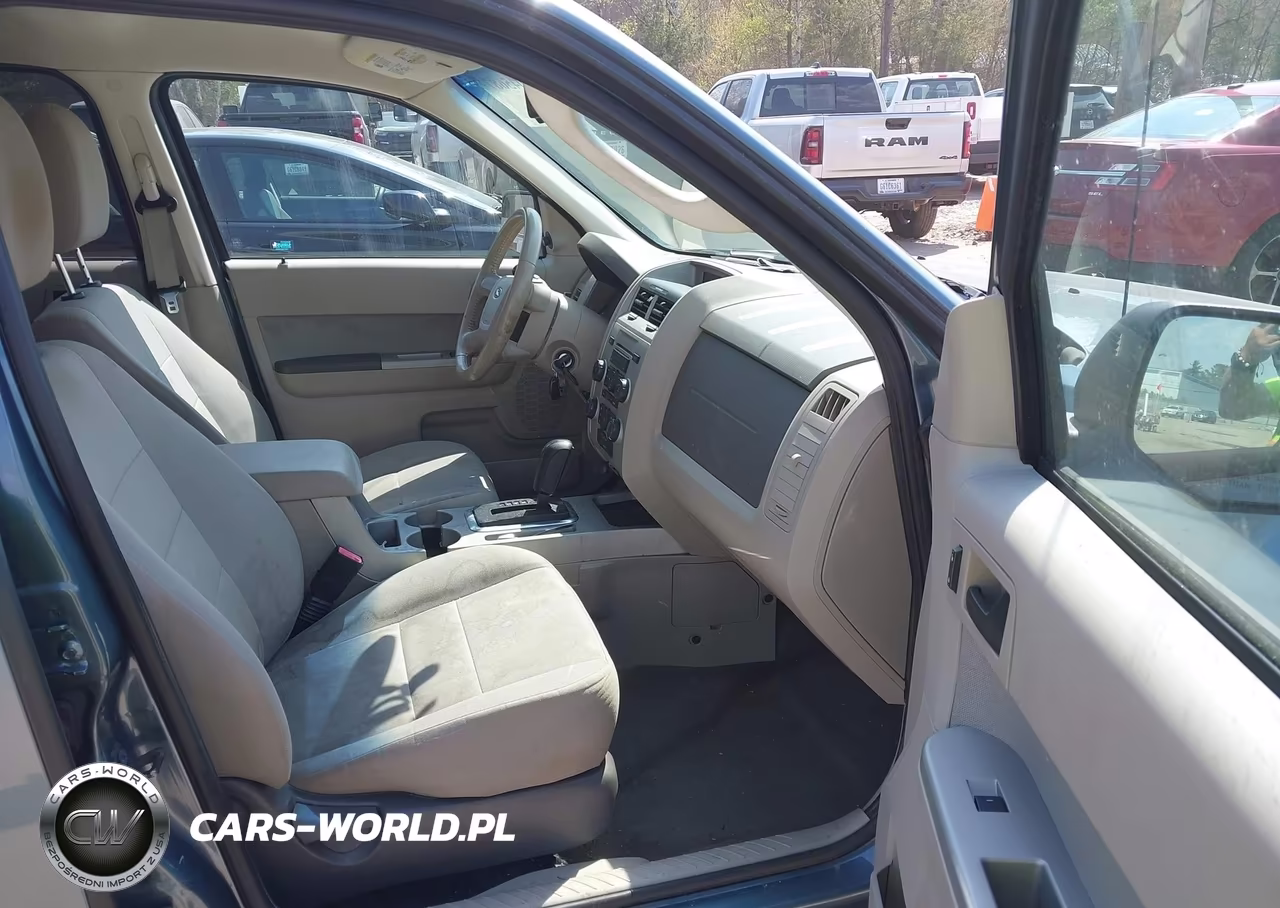 2010 Ford Escape Xlt VIN:1FMCU9D77AKC68753 - 5