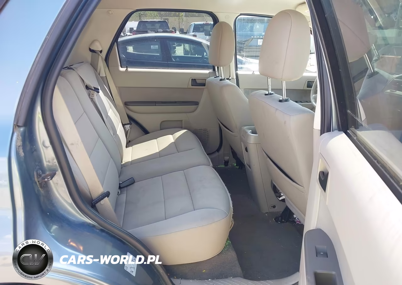 2010 Ford Escape Xlt VIN:1FMCU9D77AKC68753 - 8