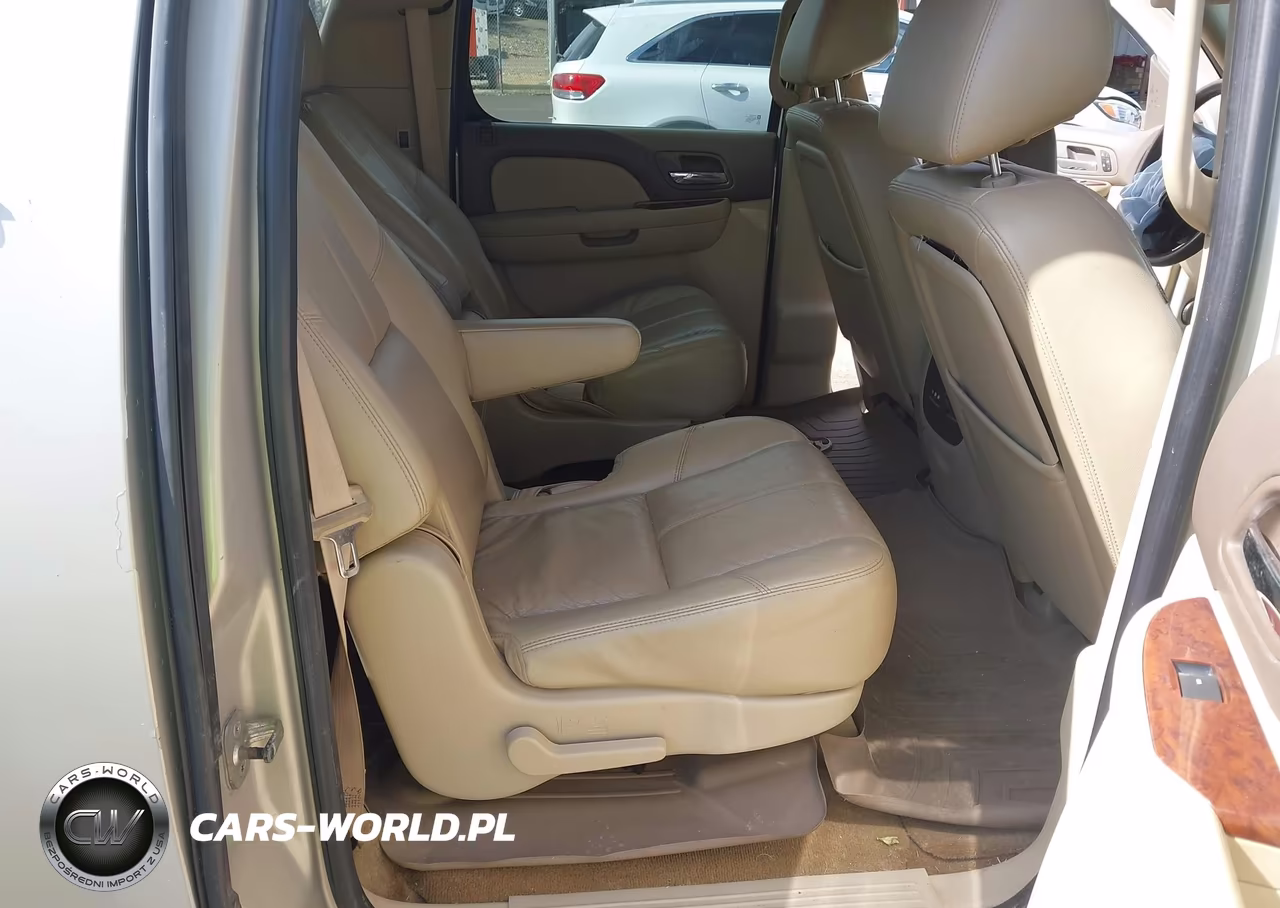 2011 Chevrolet Suburban 1500 Lt1 VIN:1GNSCJE07BR116655 - 8
