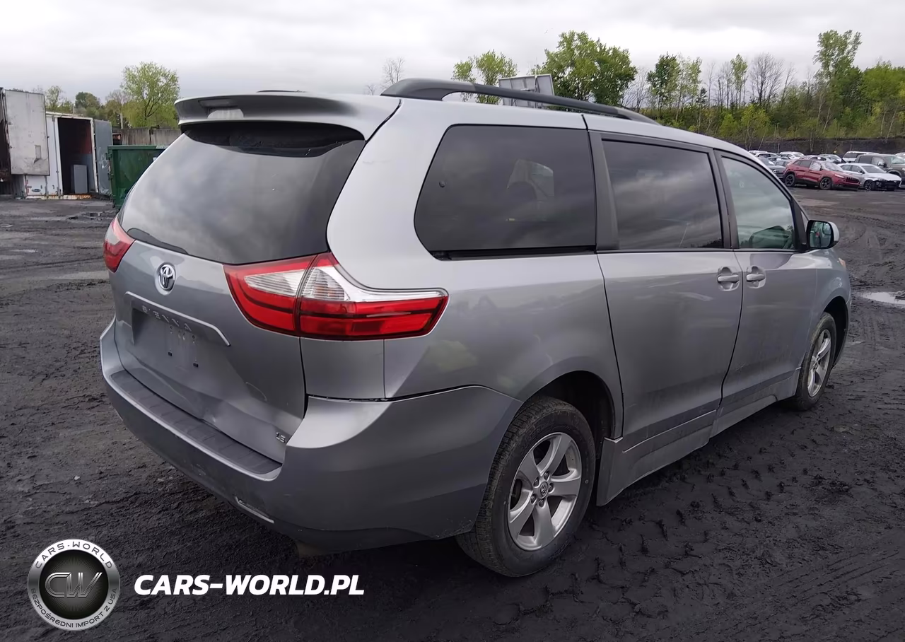 2017 Toyota Sienna Le 8 Passenger VIN:5TDKZ3DC1HS823792 - 4