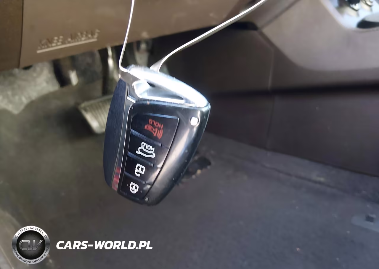 2018 Hyundai Santa Fe Sport 2.4L VIN:5XYZUDLB3JG507826 - 11