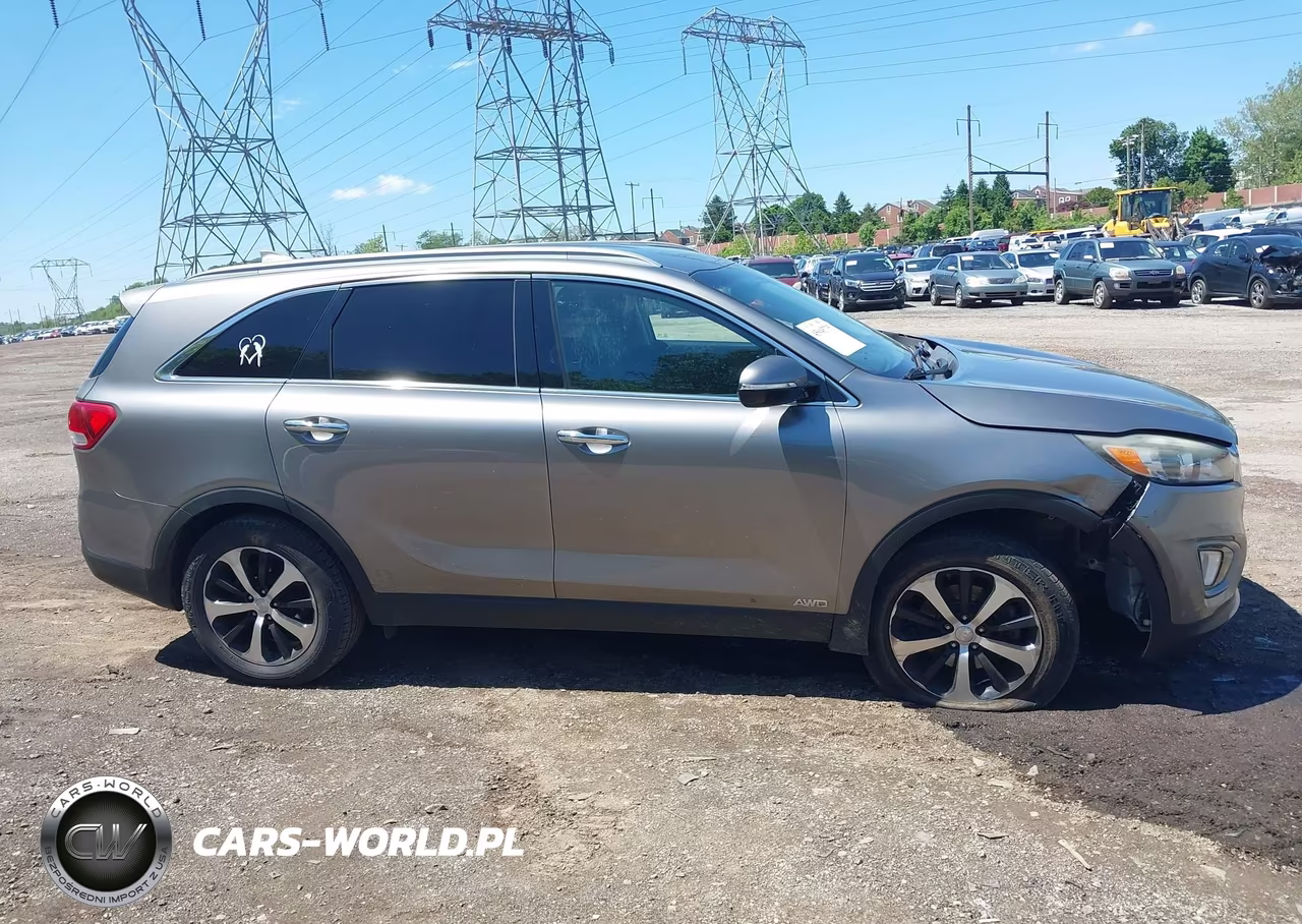 2016 Kia Sorento 2.0T Ex VIN:5XYPHDA18GG030633 - 14