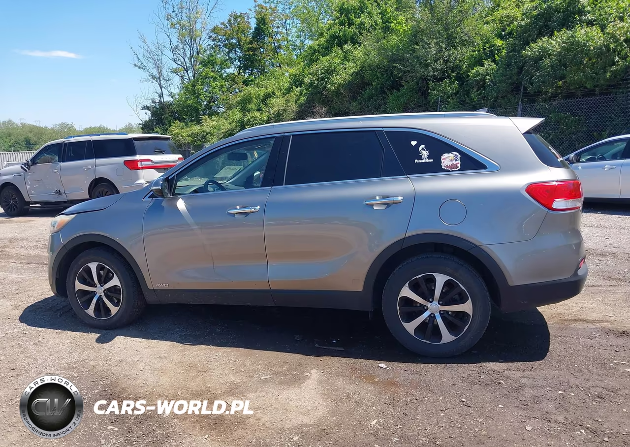 2016 Kia Sorento 2.0T Ex VIN:5XYPHDA18GG030633 - 15