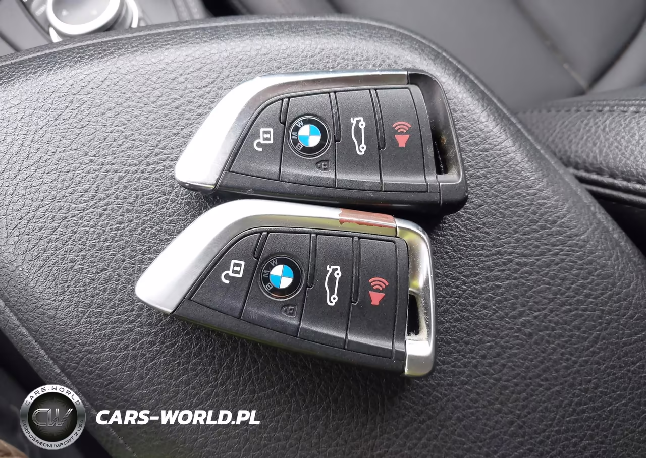 2019 BMW X2 xDrive28I VIN:WBXYJ5C57K5N73670 - 11