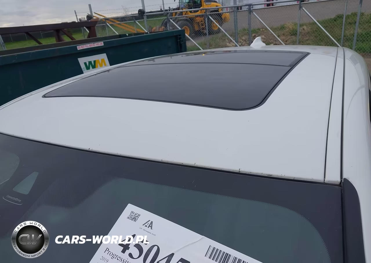 2019 BMW X2 xDrive28I VIN:WBXYJ5C57K5N73670 - 17
