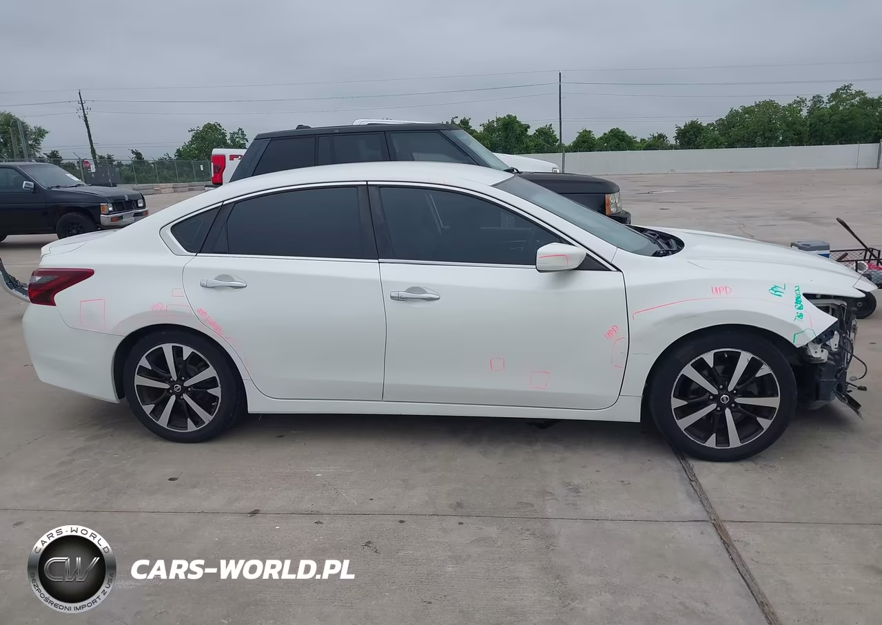 2018 Nissan Altima 2.5 Sr VIN:1N4AL3AP0JC120850 - 13