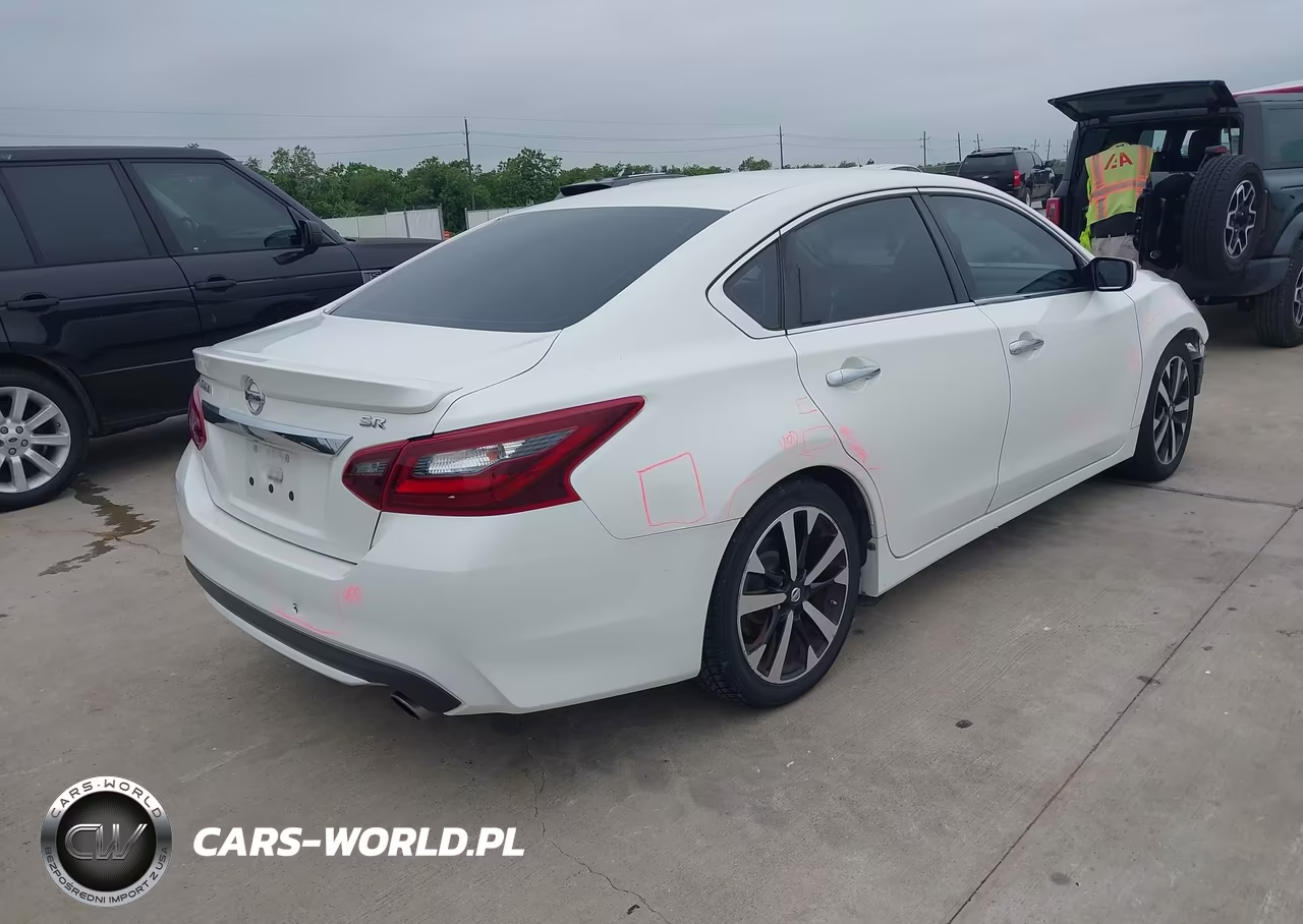 2018 Nissan Altima 2.5 Sr VIN:1N4AL3AP0JC120850 - 4