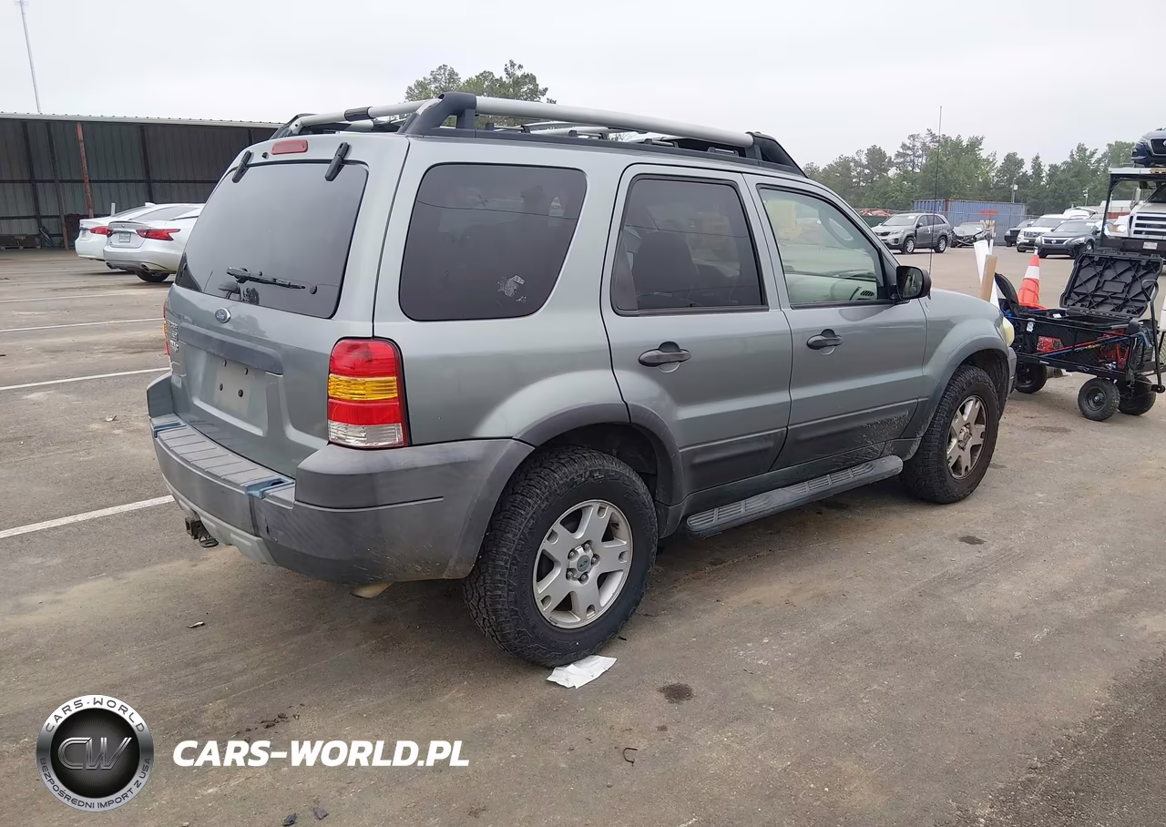 2005 Ford Escape Xlt VIN:1FMYU03185KA79548 - 4