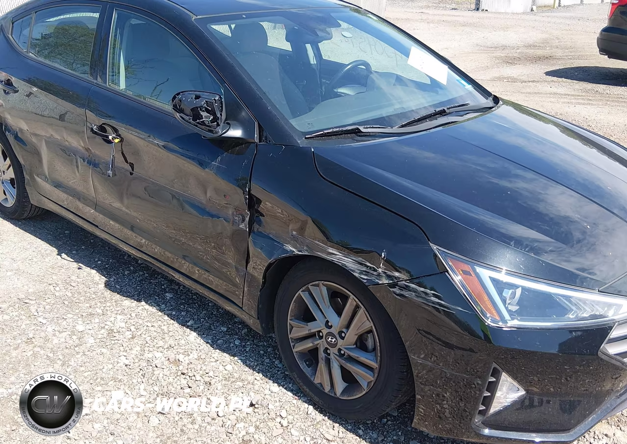 2020 Hyundai Elantra Value Edition VIN:5NPD84LF0LH529277 - 17