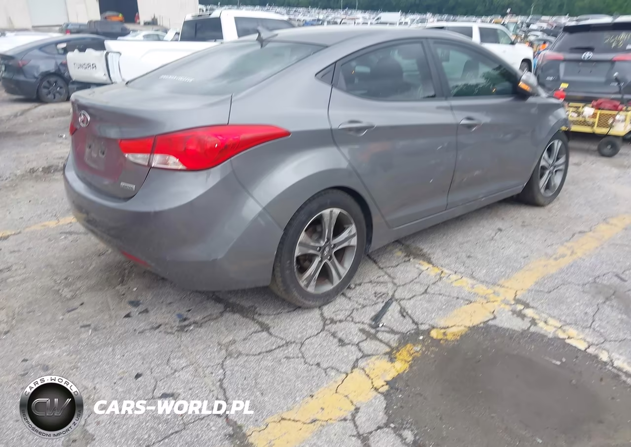 2013 Hyundai Elantra Limited VIN:5NPDH4AE1DH186488 - 4