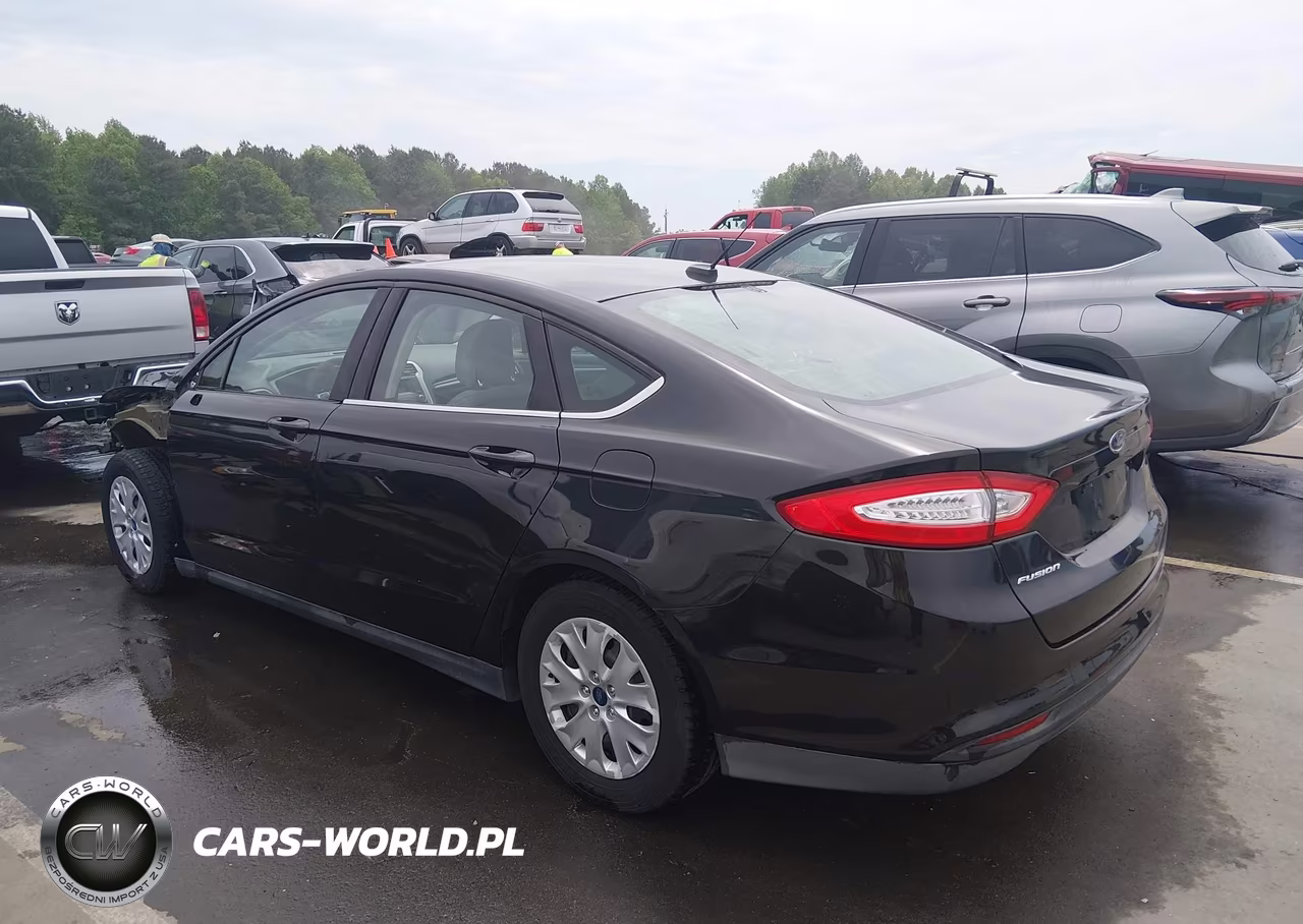2014 Ford Fusion S VIN:3FA6P0G78ER126113 - 3