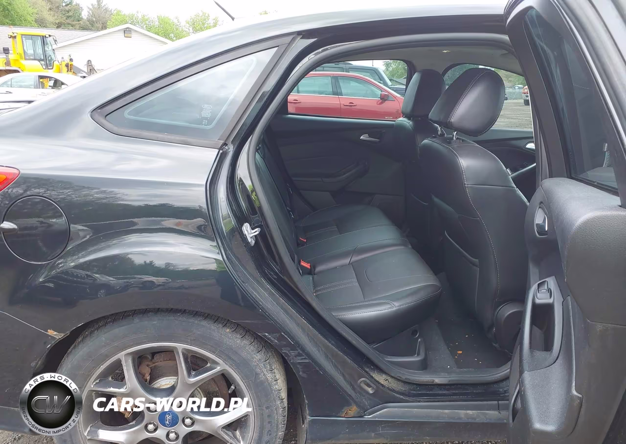 2014 Ford Focus Se VIN:1FADP3F2XEL240921 - 8