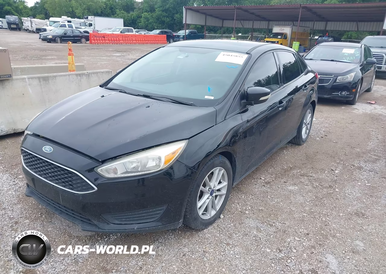 2017 Ford Focus Se VIN:1FADP3F20HL338070 - 2