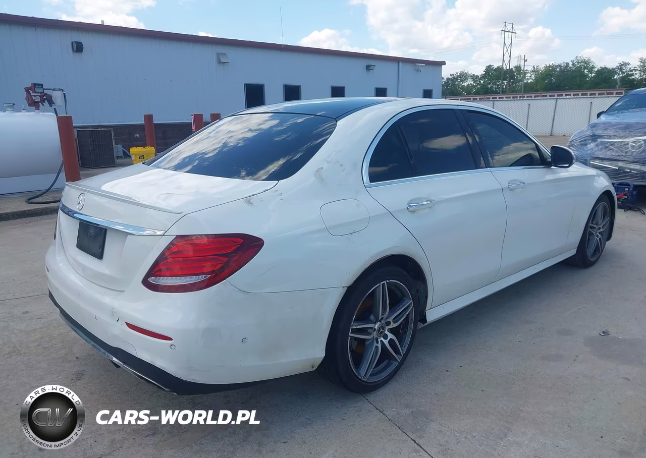 2018 Mercedes-Benz E 300 VIN:WDDZF4JB5JA470877 - 4